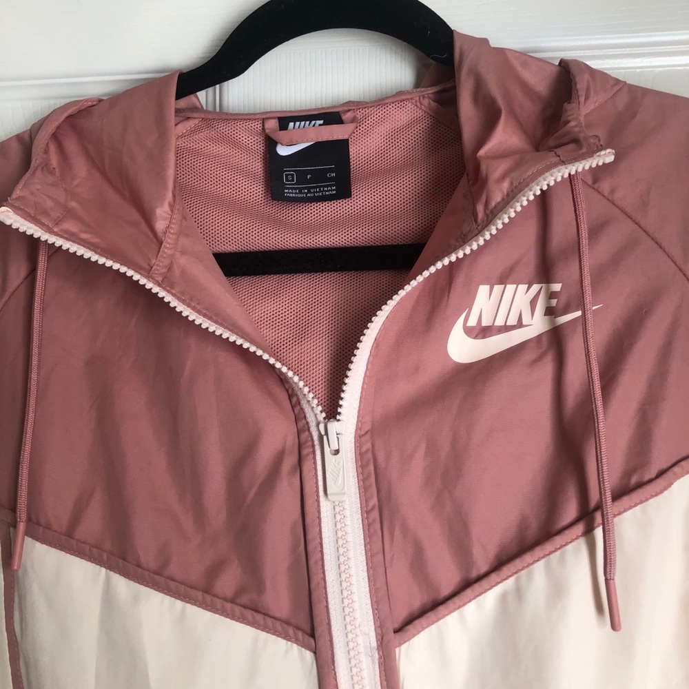 Nike windbreaker